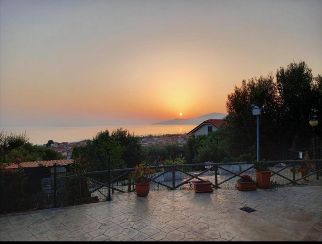 Ferienwohnung Il Mare Di Elea Ascea Exterior foto