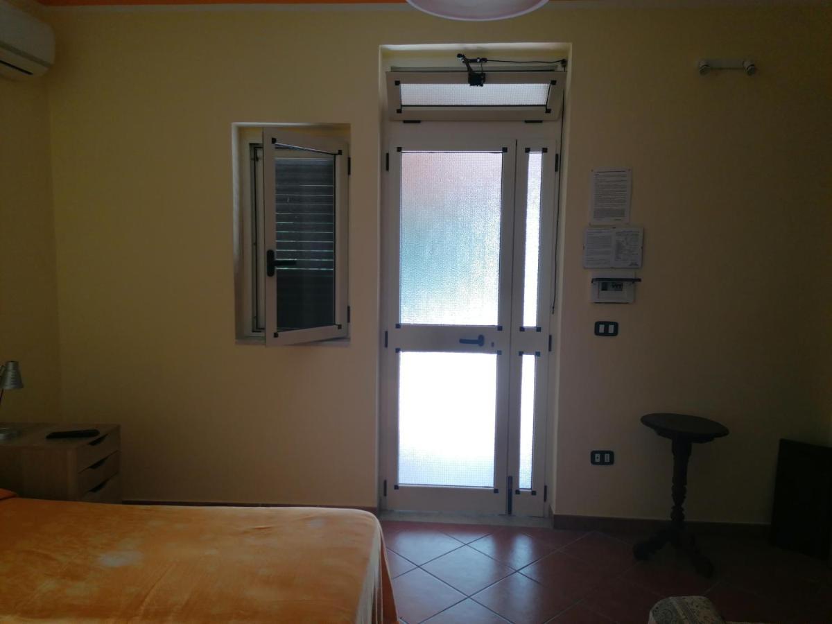 Ferienwohnung Il Mare Di Elea Ascea Exterior foto